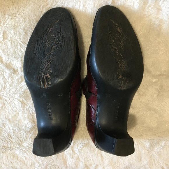 Josef Seibel Soft Burgundy Leather Whimsigoth Buckled Heels - Picture 5 of 16